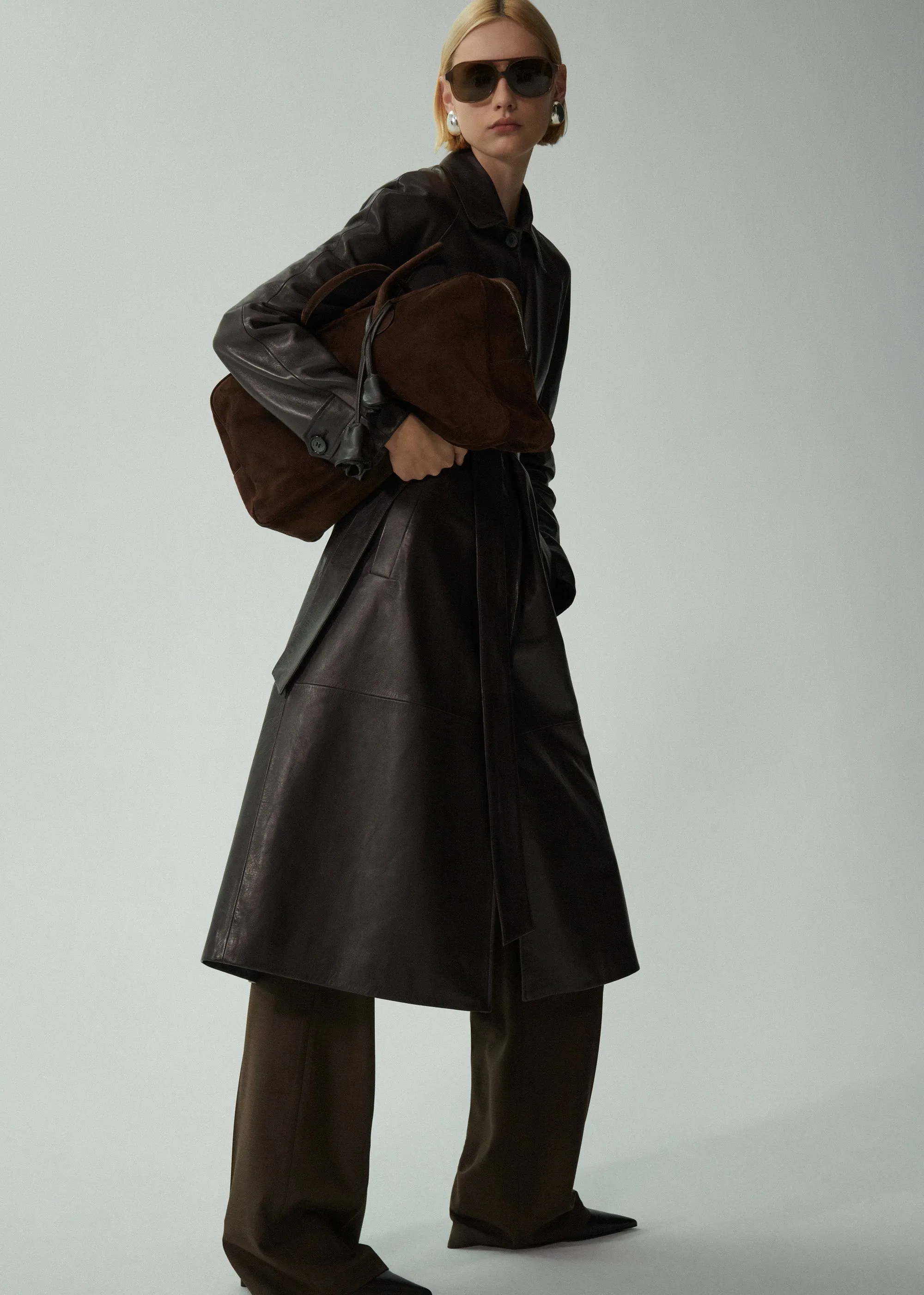 Belted leather coat in brown