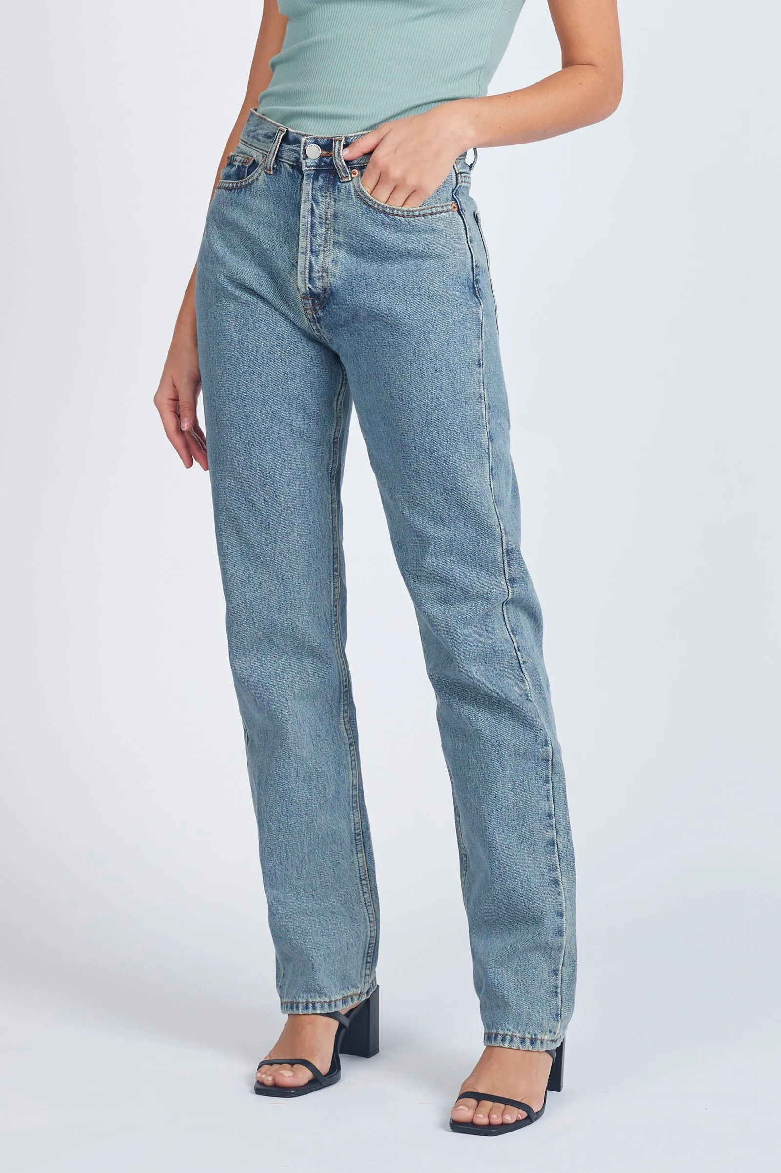 Beth Straight  Jeans - Canyon Sky Retro Dirt