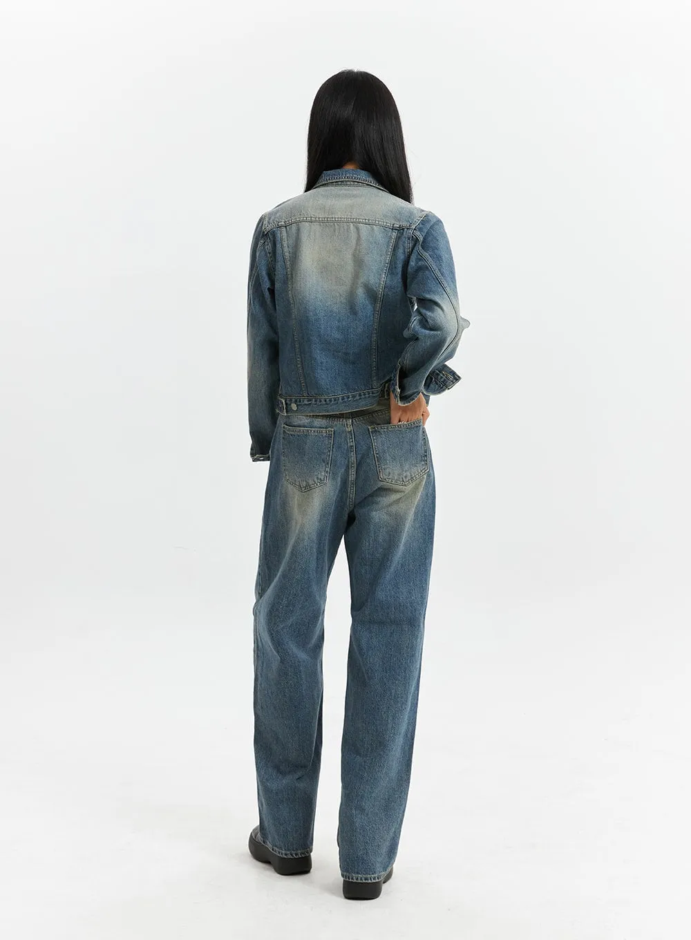 Mid-Waist Washed Straight Leg Jeans CD320