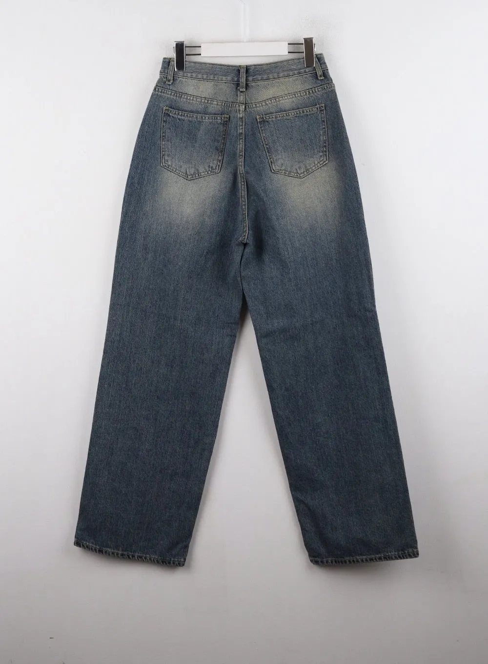 Mid-Waist Washed Straight Leg Jeans CD320