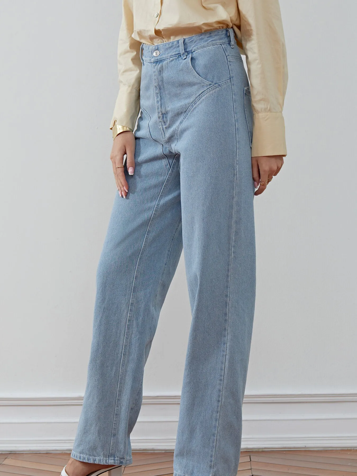 Pocket Straight Leg High Waist Jeans