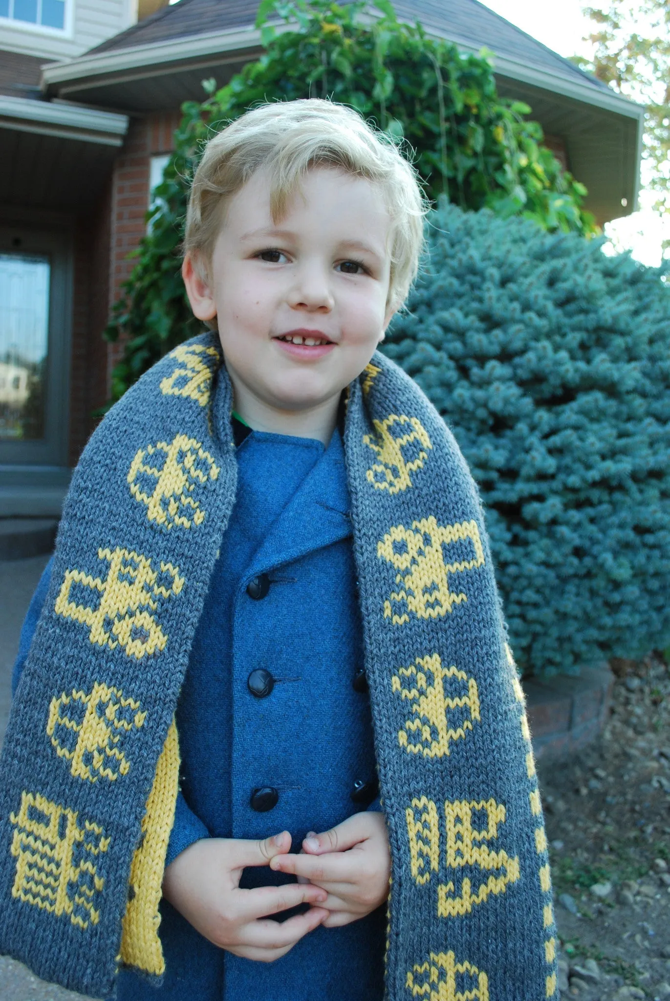 Traffic Scarf Pattern (PDF) - Knitting Pattern by Phibersmith Design