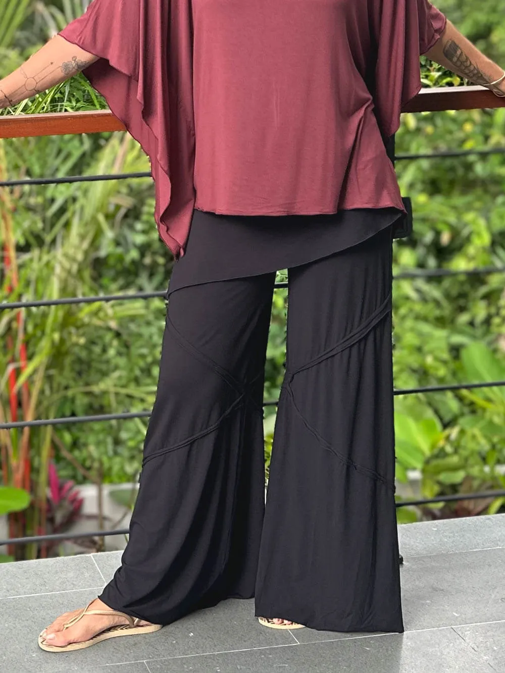 Wide Leg Panel Pant